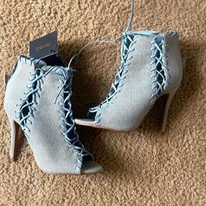 Forever 21 Blue Jean lace up heels. Brand NEW! Tags still attached, 4in